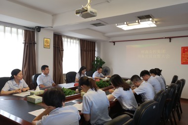 公司舉行預備黨員入黨宣誓儀式