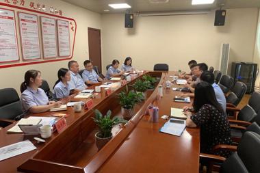 尹翔帶隊前往省中小擔公司考察學(xué)習