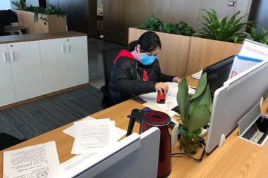 同舟共濟打贏(yíng)疫情攻堅戰，財鑫金控助力企業(yè)共渡難關(guān)