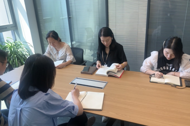 銀行合作部組織開(kāi)展商務(wù)禮儀培訓活動(dòng)