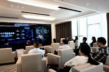 湖南潭誠融資擔保集團來(lái)財鑫集團交流學(xué)習