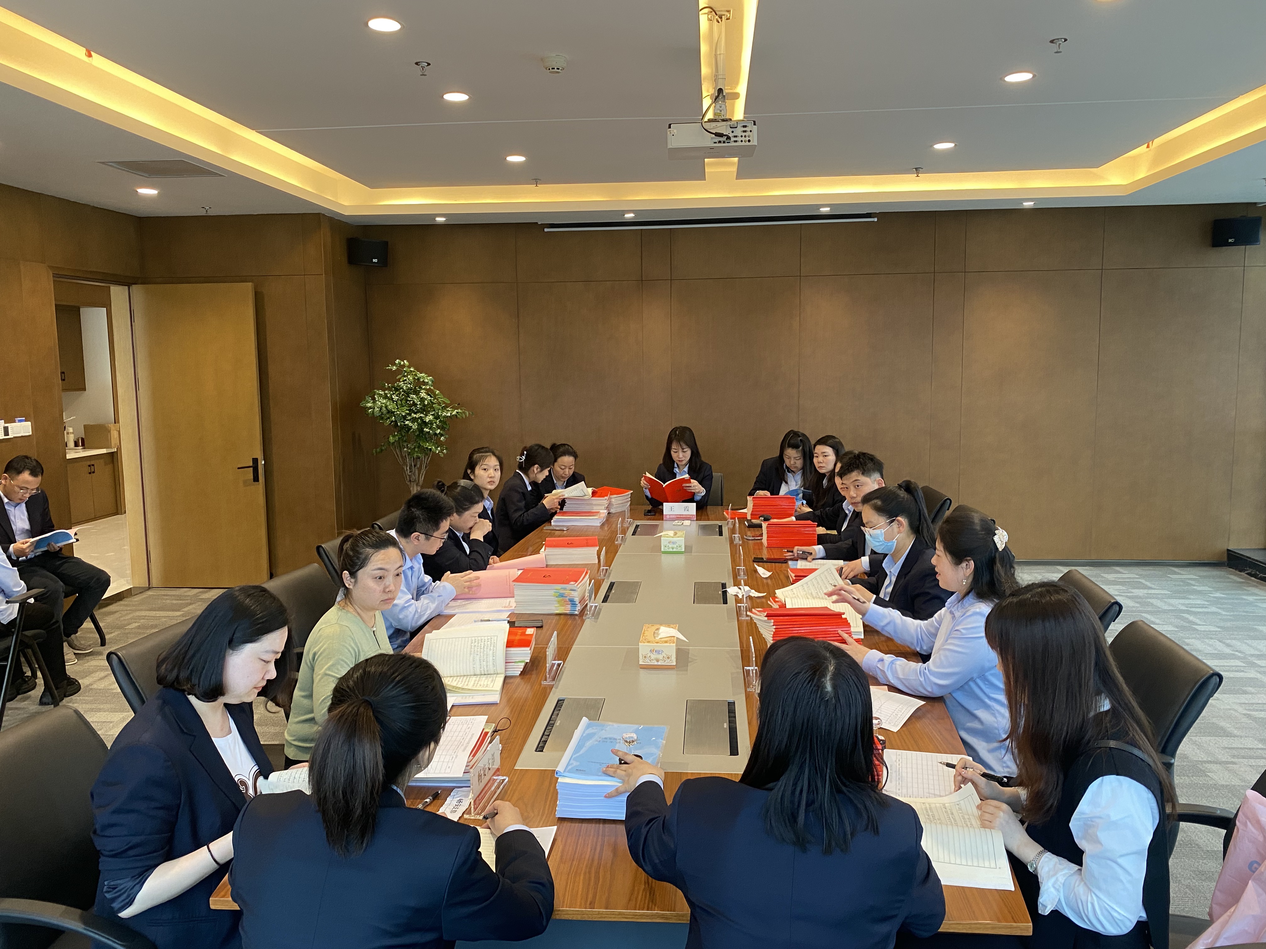 會(huì )議現場(chǎng).jpg