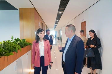 凝聚青年力量 建功“創(chuàng  )新突破產(chǎn)業(yè)突圍三年攻堅行動(dòng)”