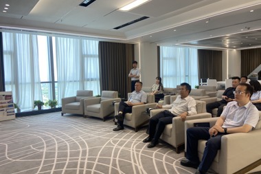 加強溝通與交流，促進(jìn)支持與合作